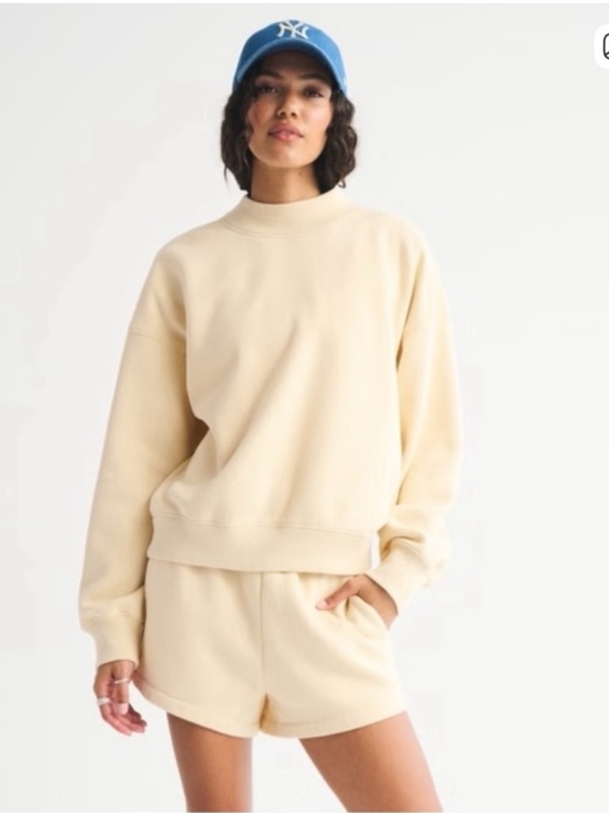 Abercrombie & Fitch Sunday Lounge Sweatshirt Butter Yellow Large